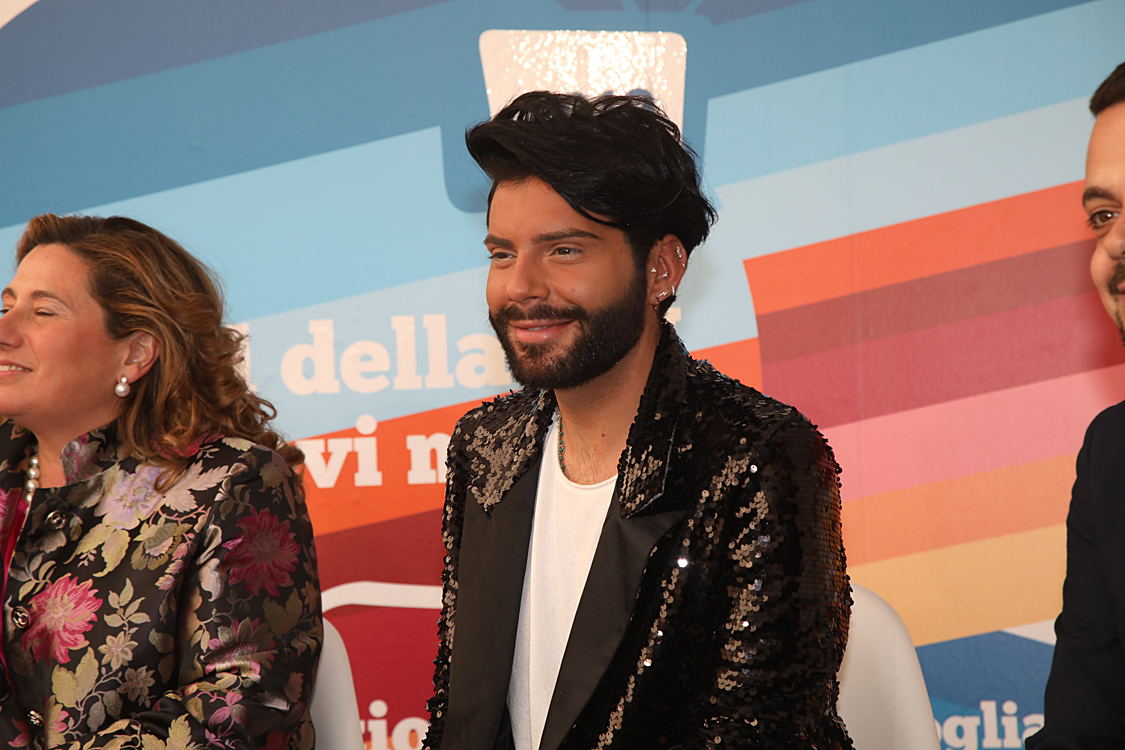 Festival della TV e dei Nuovi Media 2019_247.jpg - Real Time, la Tv delle meraviglie Un  racconto di storie e persone reali con contenuti attuali e uno stile innovativo in costante evoluzione,  ci porta con i suoi protagonisti nel mondo meraviglioso di due programmi divenuti ormai cult:  “Il Castello delle cerimonie” e “Il Salone delle Meraviglie”.Federico Lauri, Imma Polese, Gesualdo Vercio con Alessandra Comazzi.